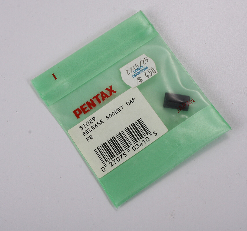 ASAHI PENTAX RELEASE SOCKET CAP FE, UNUSED IN ORIGINAL PACKAGE/215892