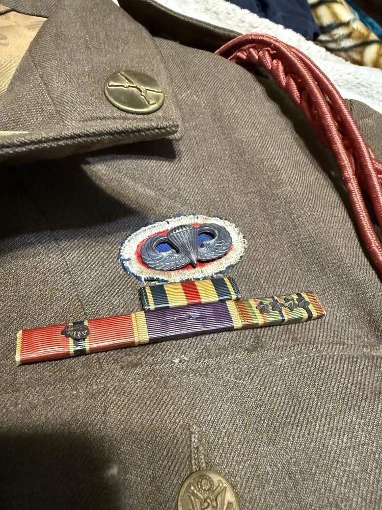 ORIGINAL WWII 101st AIRBORNE JACKET SCREAMING EAGLE