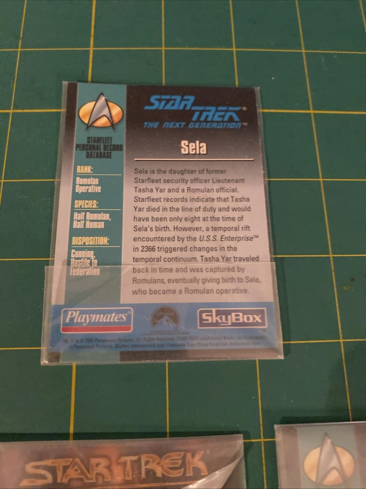 7 Star Trek Collector Cards