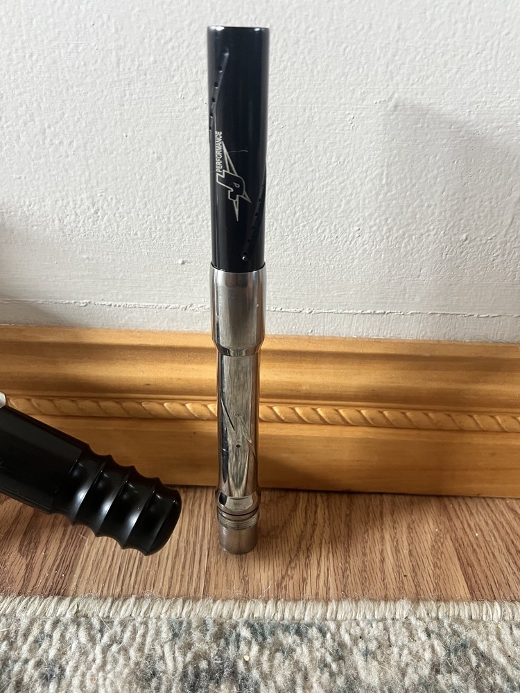 CCM S6 PAINTBALL MARKER SIVER ONE OWNER
