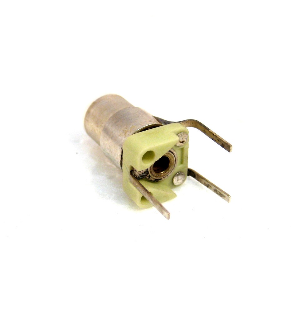 Piston Type Trimmer Capacitor 5 - 25.0 pF
