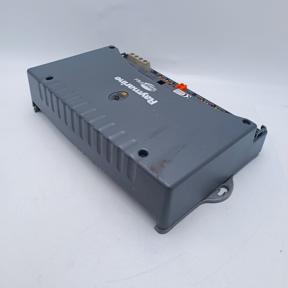 Raytheon SmartPilot S3 TYPE 400 Autopilot Course Computer E12055 Raymarine