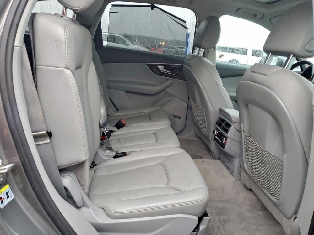 Q7 AUDI 2017 Glove Box 4939780