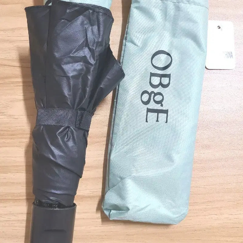 New Mint Portable Umbrella (With Tag) Official
