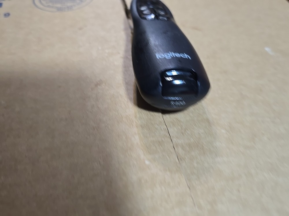 Logitech Wireless Presenter R400 with USB Receiver and Case – Tested & Working