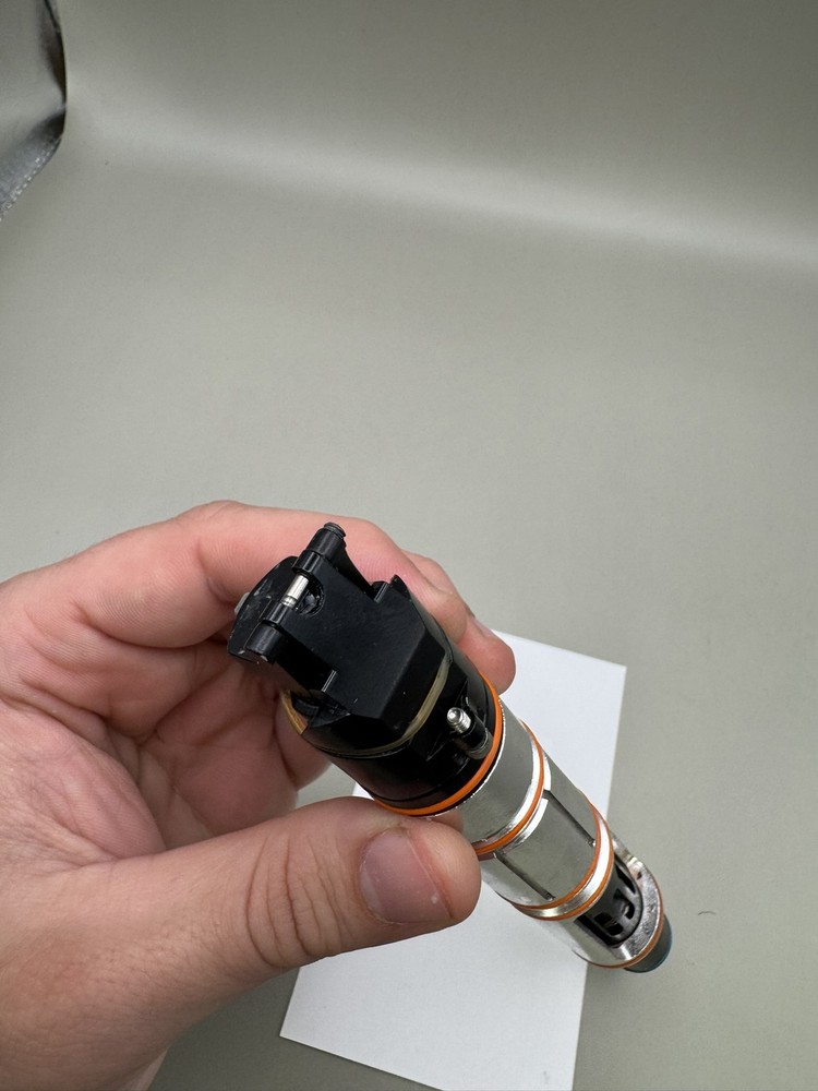 DLX Luxe 1.0 Bolt Assembly Black Silver