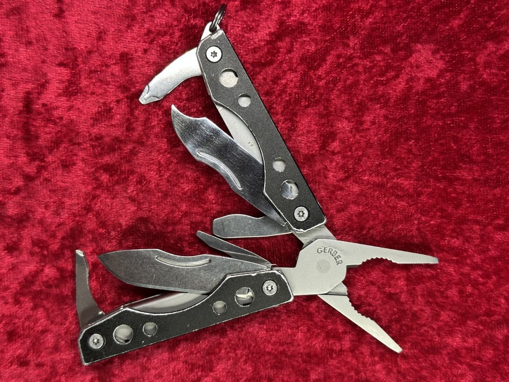 Gerber Clutch Black Aluminum Handle Mini Multi-Tool 10 Tool Random Pick (586)