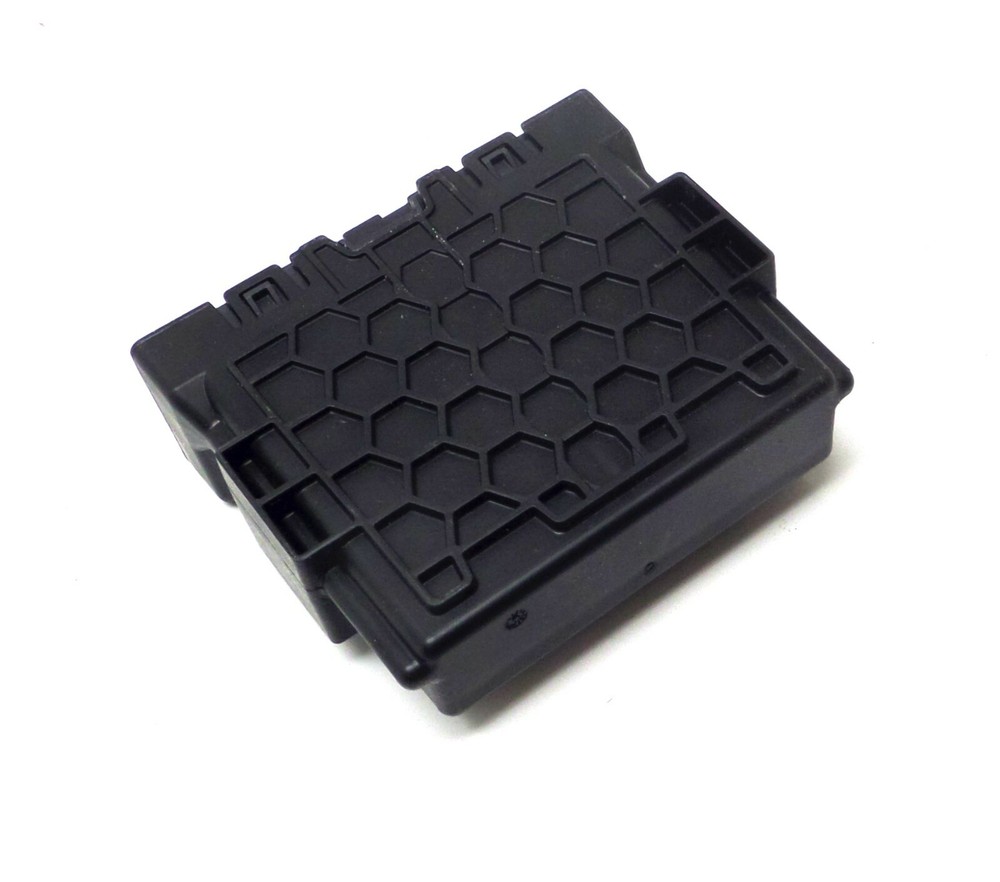 13598293 Serial Data Gateway Control Module 2019 Chevrolet Camaro