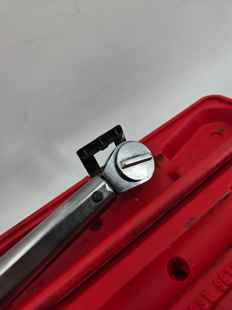 Matco Tools T150FR 1/4" TORQUE WRENCH with Case