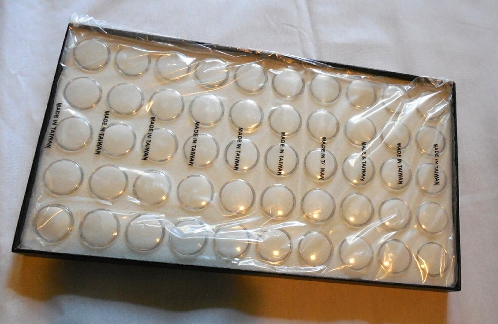 Cosmetic Jewelry Sample Display Lid 50 Clear Plastic Containers Compartment Box