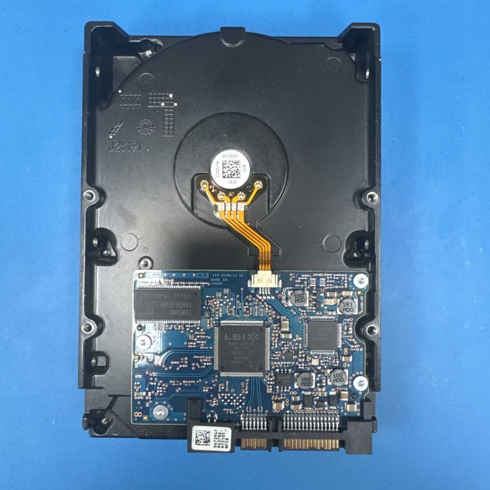 Hitachi 1TB Hard Drive R33 (22)