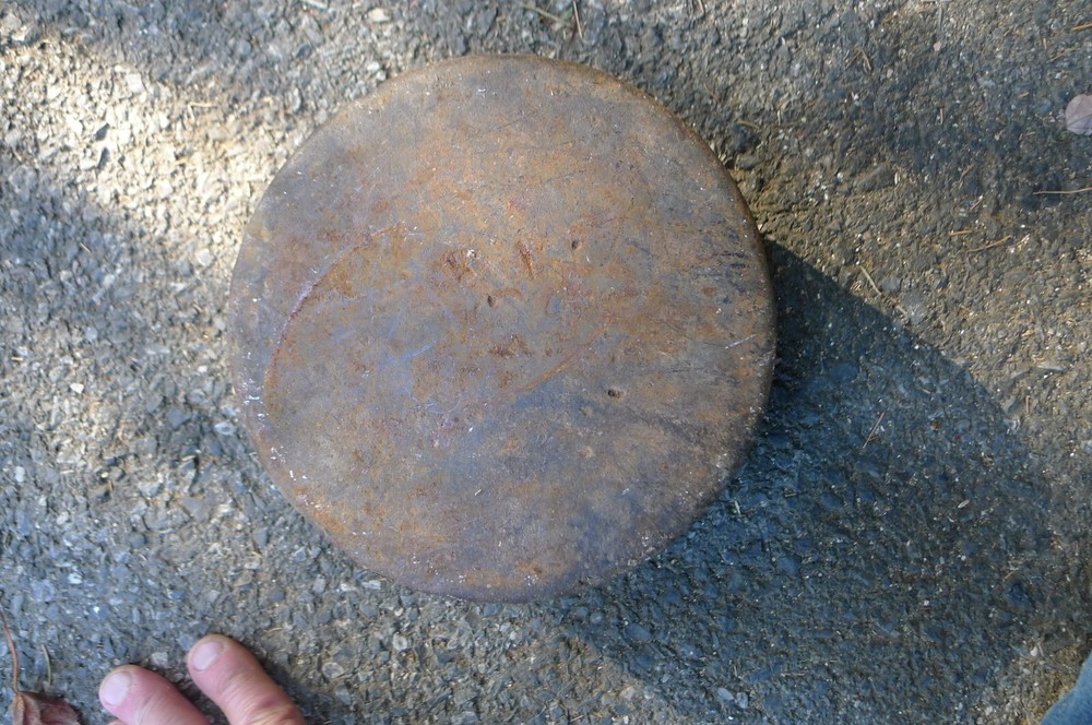 ANTIQUE 20 LB CAST IRON HORSE TETHER WEIGHT