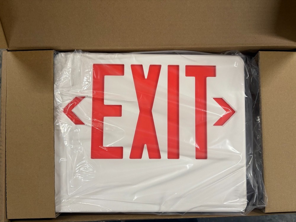 DUAL LITE LED COMBINATION LUMINAIRE/EXIT SIGN # EVCHLURW12-0