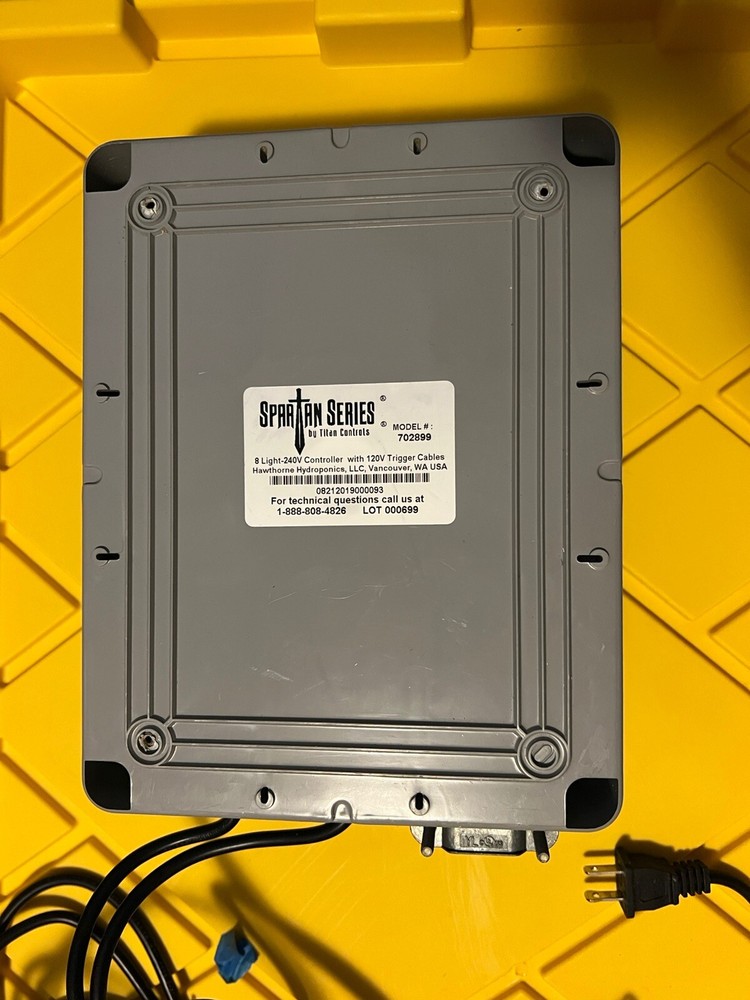Titan Controls Spartan Series 8 Grow Light Controller