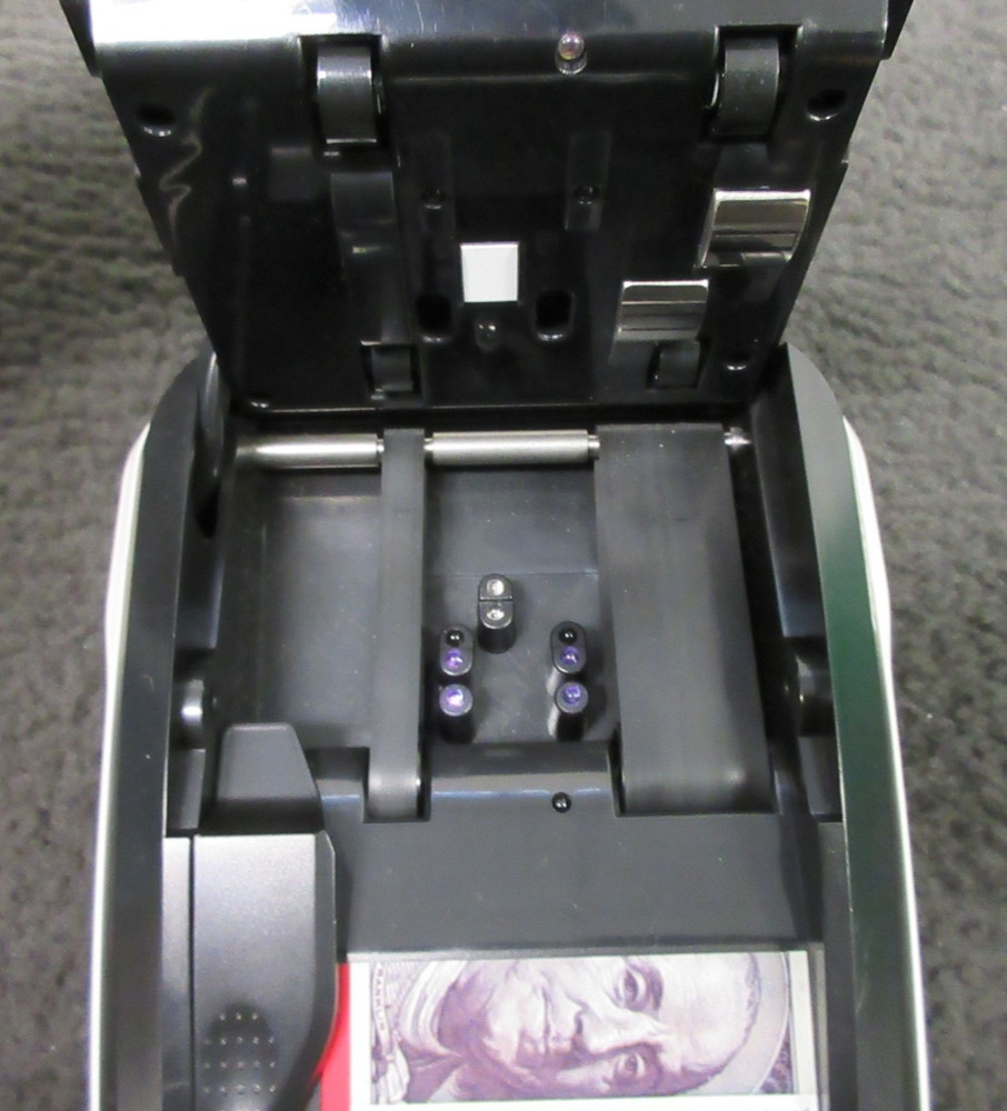 UVeritech Fraud Fighter CT-550 Currency Authenticator Detector