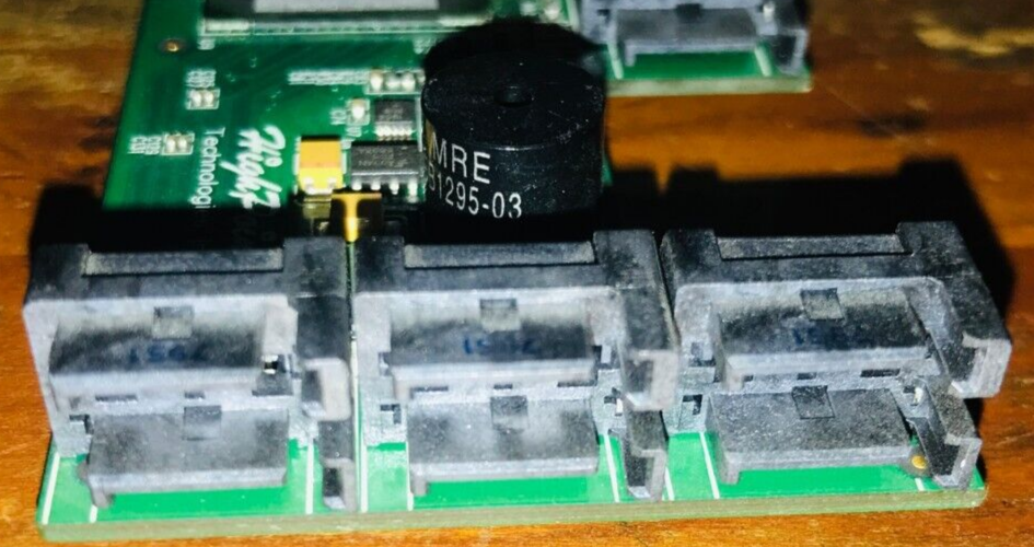 HighPoint RocketRAID 2320 PCI-Express to SATAII Host Adapter