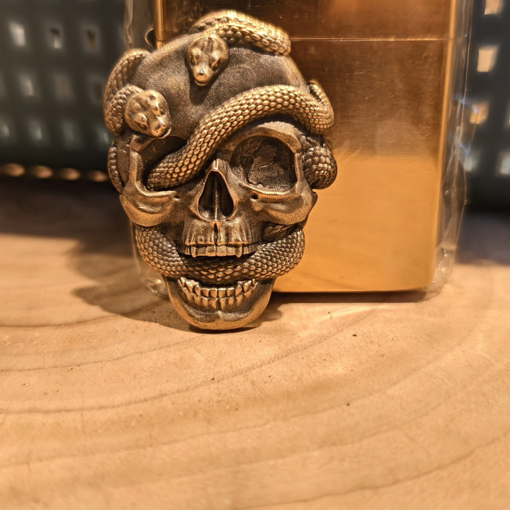 High-Precision Snake Skull Decal Kerosene Lighter (Does Not Include Lighter)