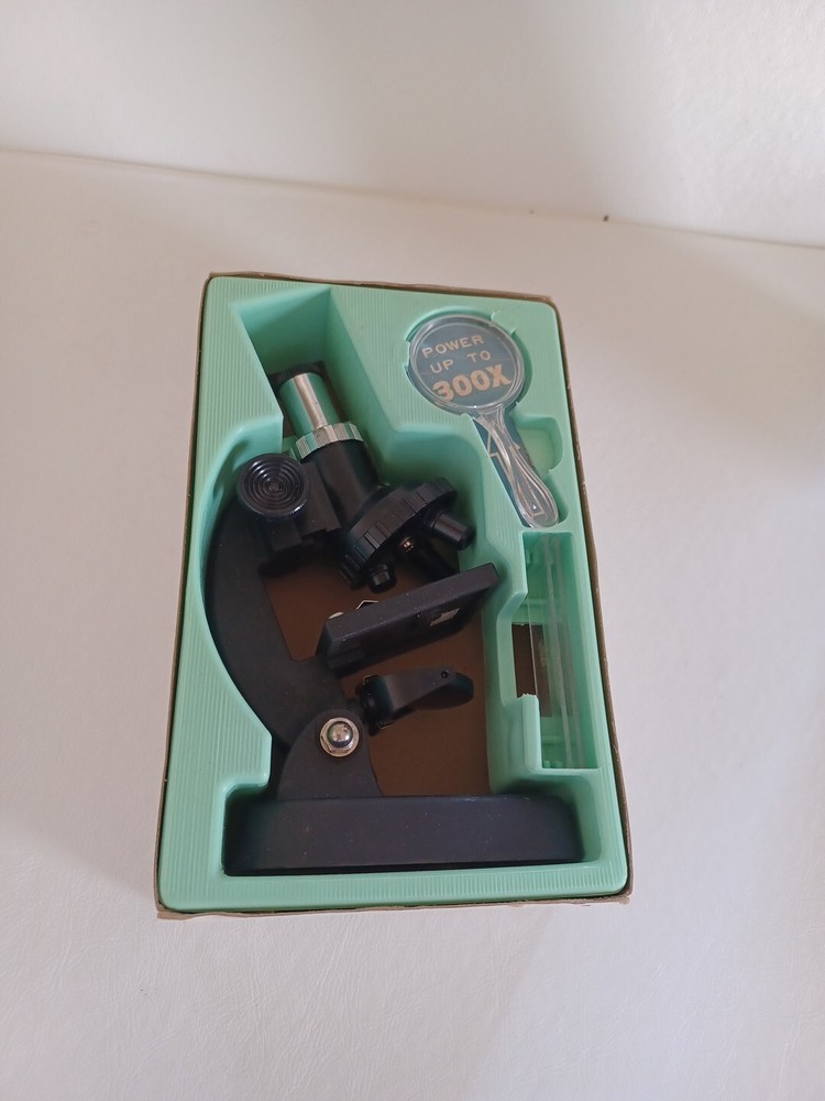 Vintage Edu science microscope. Toys"R"Us. Original Box.
