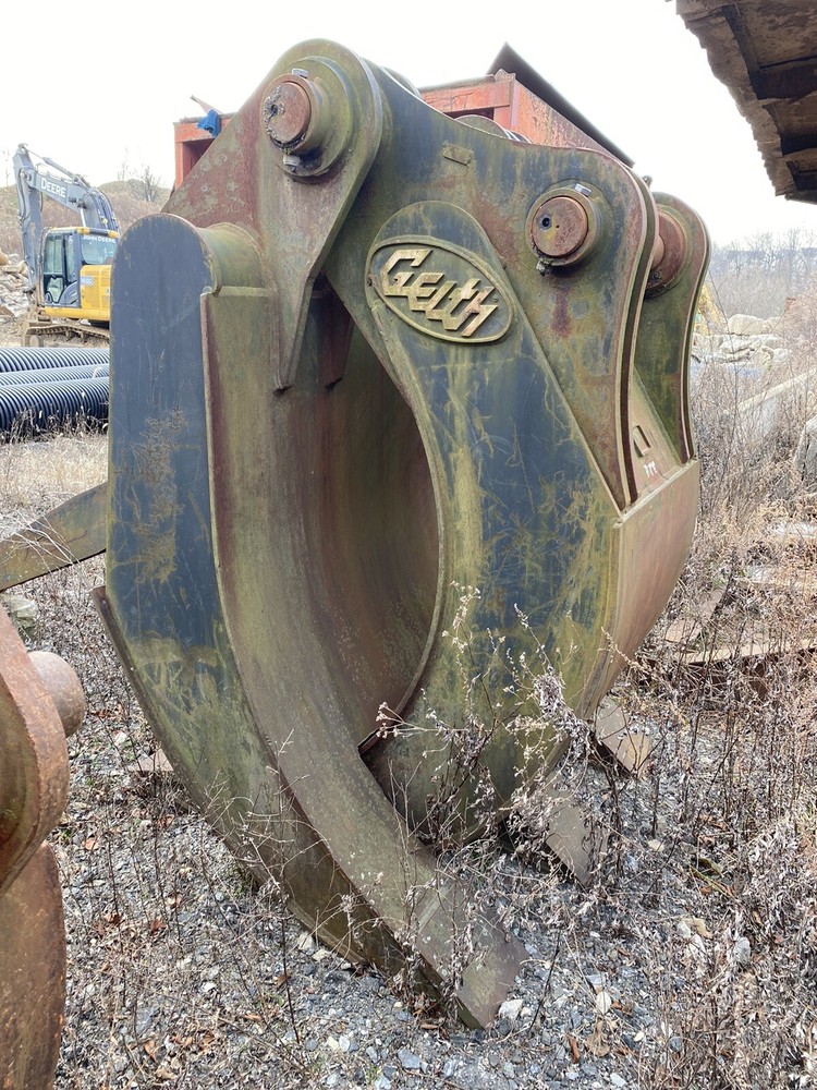 Geith 2 Over 3 Excavator Grapple Attachment
