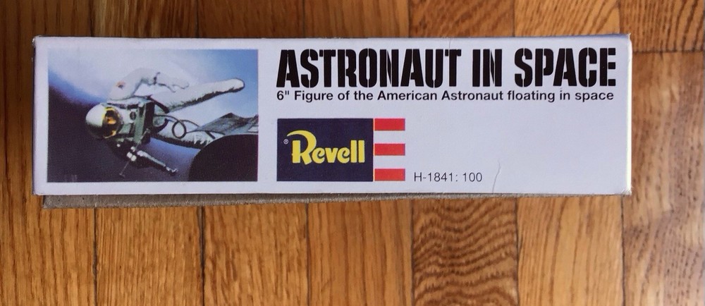 REVELL ASTRONAUT IN SPACE 6" Figure Model Kit 1994 (comp)