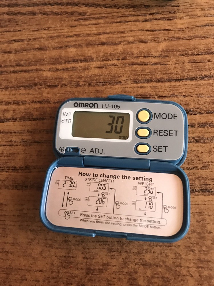 Omron - Digital Pedometer - HJ-105 - Step/Calorie Counter - OPEN ITEM
