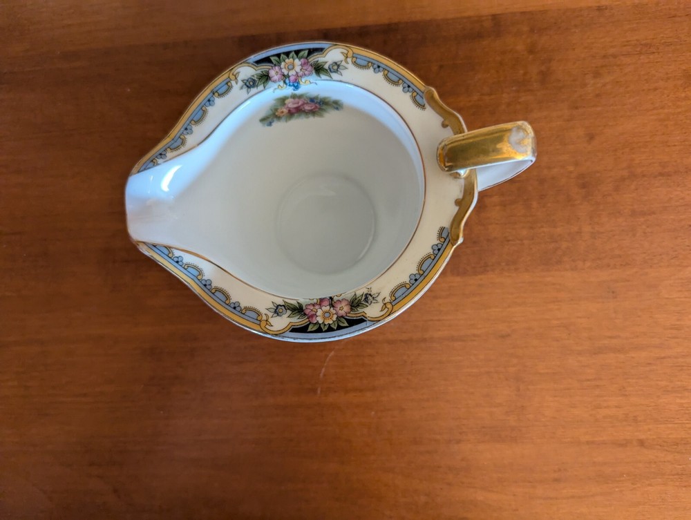 ANTIQUE NORITAKE MONTEBELLE CREAMER