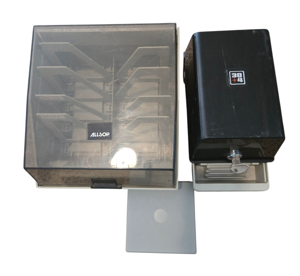 Vintage Floppy Disk Software Media CD Storage Box Case Holder