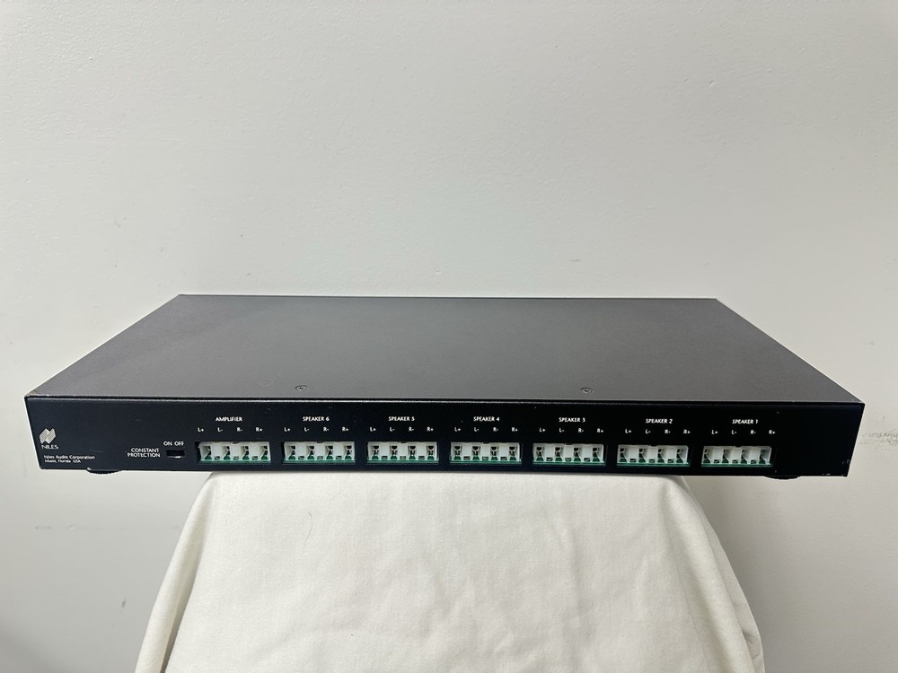 Niles Audio HDL-6 High Definition Speaker Selection System Control Box