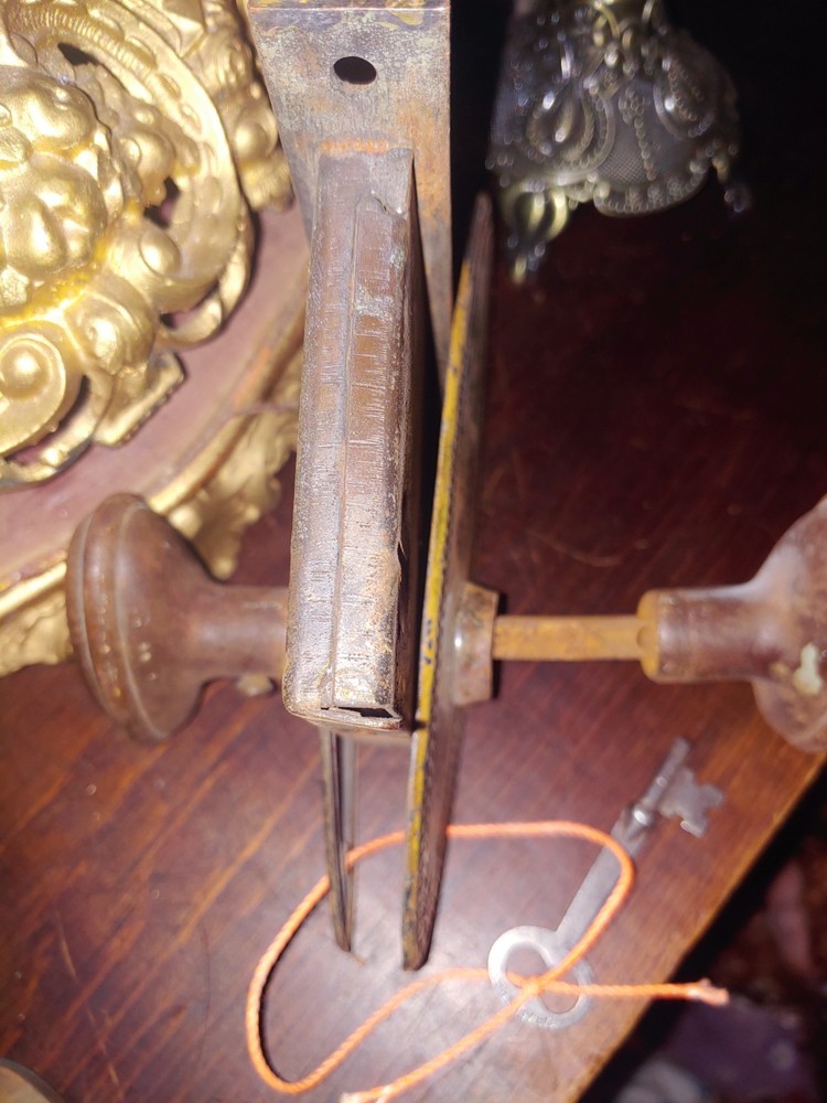 Norwich Insane Asylum Haunted Skeleton Key Style Doorknob !!!Extremely Active!!