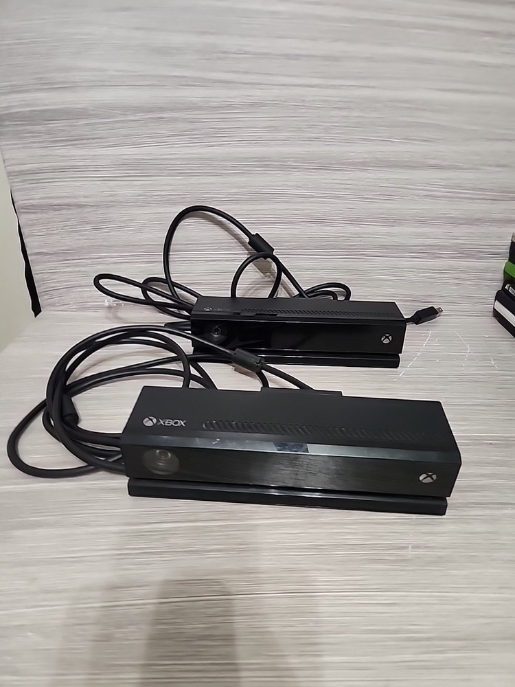 Microsoft Xbox One Kinect Sensor - Black Model 1520 *1 Sensor Only*