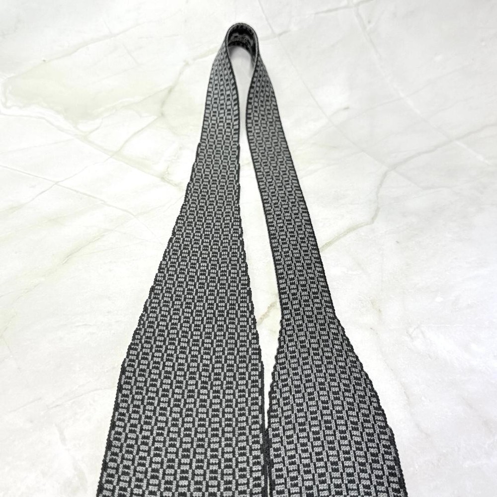 Hermes H Pattern Knit Tie Gray 100% Silk Very Good Condition