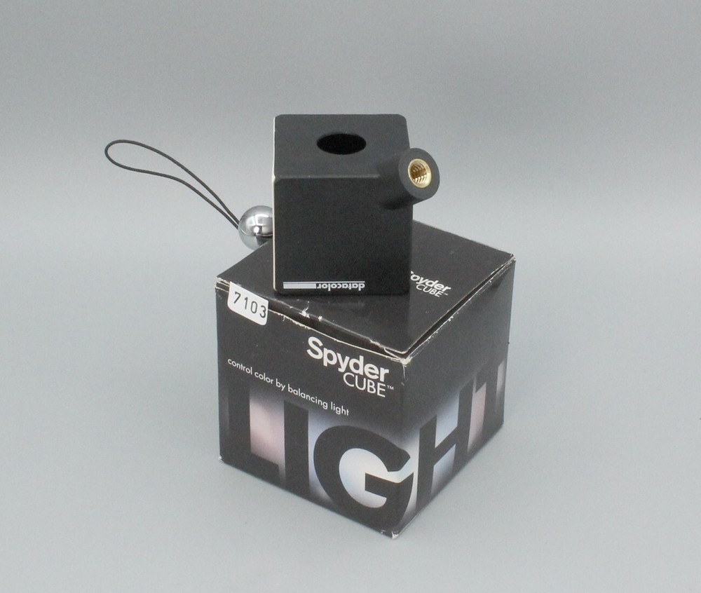 DataColor SpyderCube Color Balancing Device (7103)