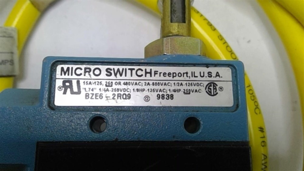 Micro-Switch BZE6-2RQ9 Limit Switch W Daniel Woodhead E31793 Cable