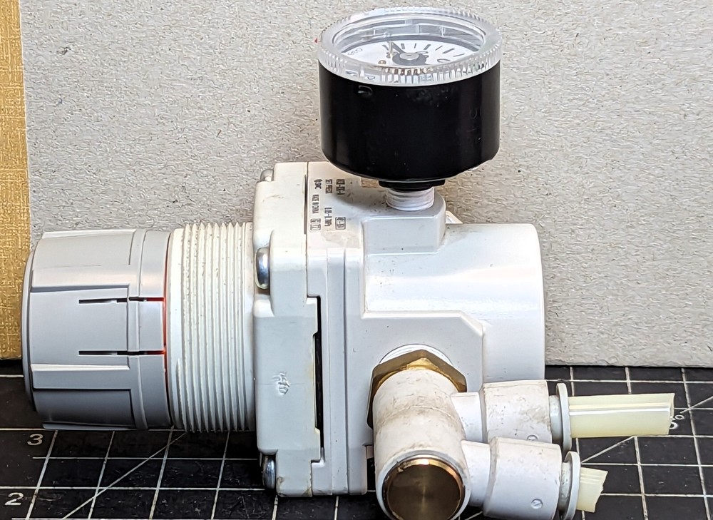 SMC AR30-03G-A Regulator, AR MASS PRO Working Pull [B4S3#5