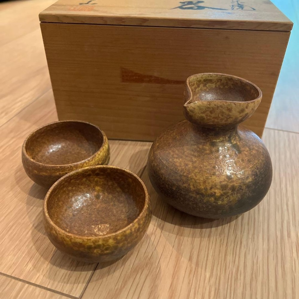 Shigaraki ware Shinzan sake set sake bottle Ochoco