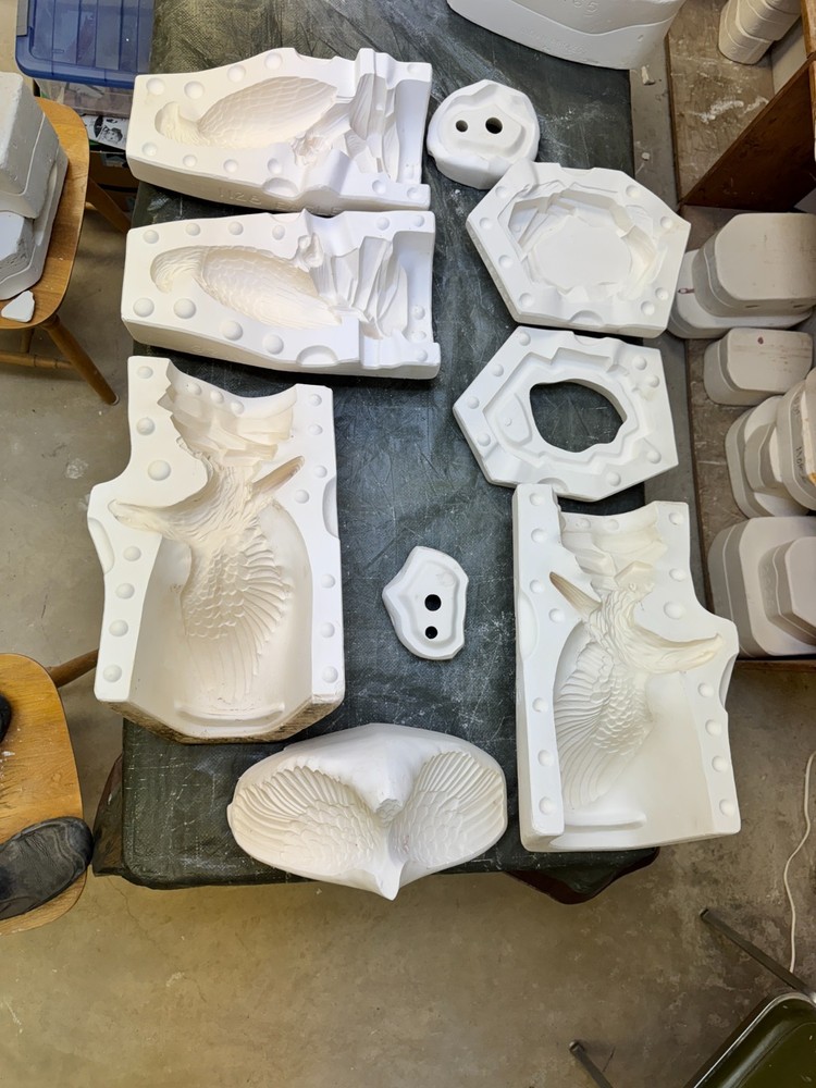 VINTAGE ARNEL'S CERAMIC MOLD #1106/#1128/#1129 EAGLE/EAGLE/BASE