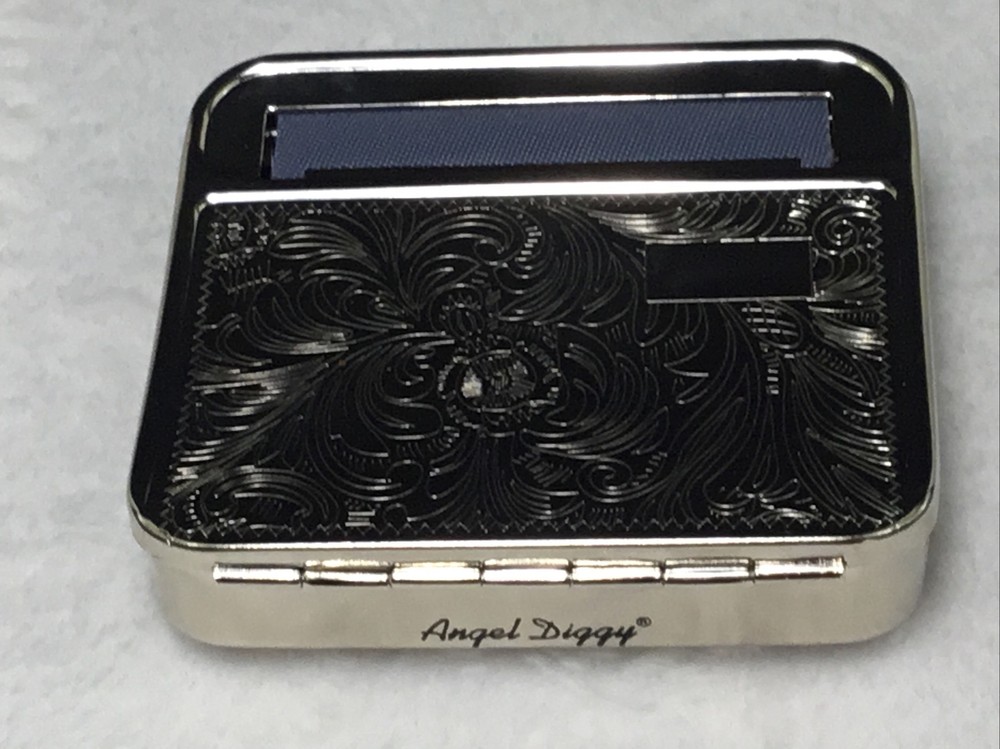 Automatic Silver Rolling Box For Tobacco and Rolling Paper For Perfect Cigarette