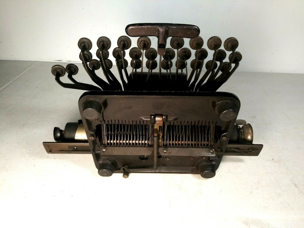 Rem-Blick Typewriter Plus Case RARE !!