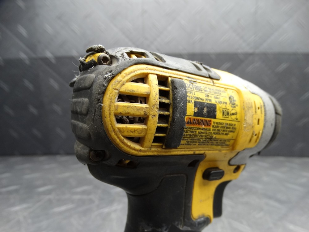 Dewalt 20V MAX Cordless 1/4in Impact Driver DCF885 (Tool Only)