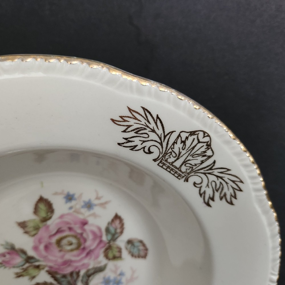 Queen Esther By Homer Laughlin 4 Pc. Place Setting