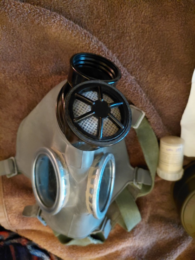 Polish MC-1 gas Mask
