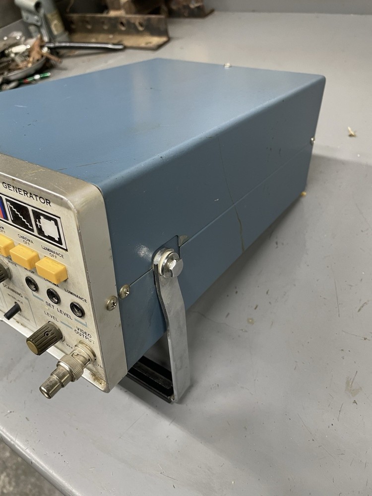 Leader LCG-396 NTSC Pattern Generator – Untested- Does Power On