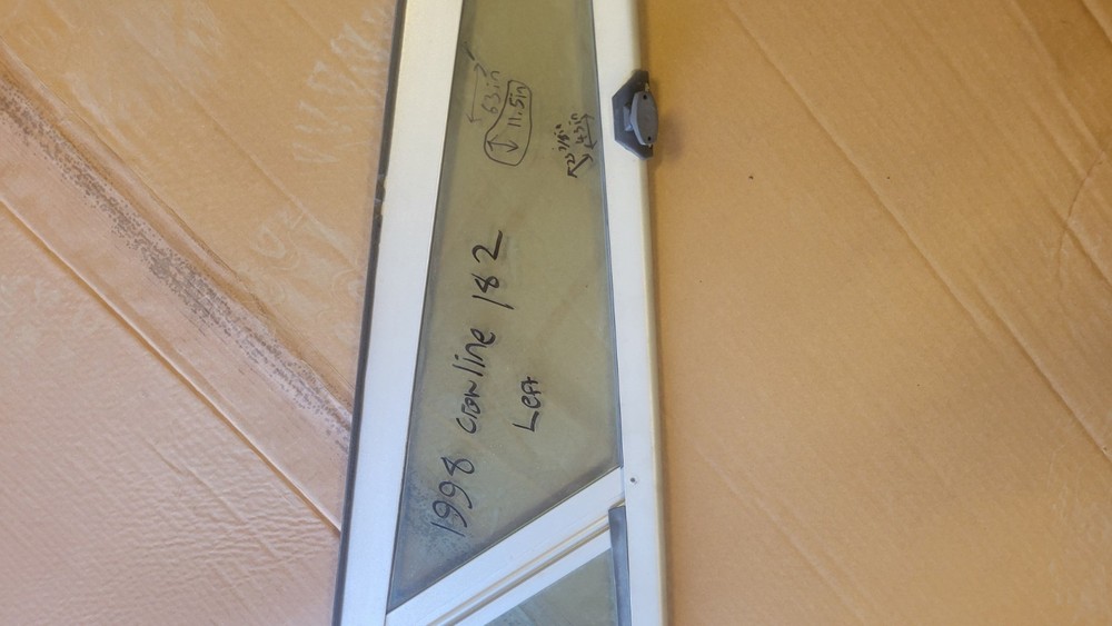 Crownline 182 Windshield Glass Port Side Passenger Left