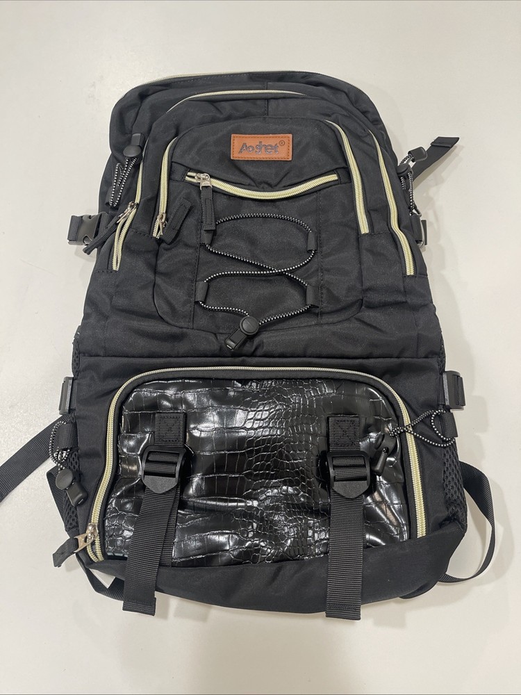 Aoshet 6-Pocket Travel Backpack Black
