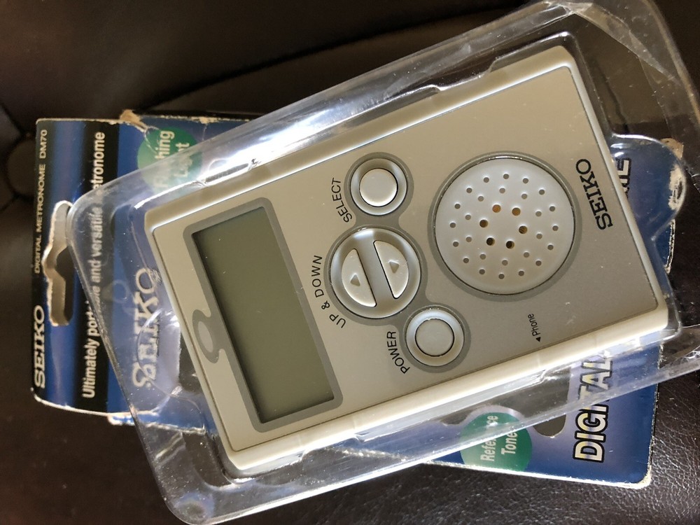 SEIKO DIGITAL METRONOME DM70