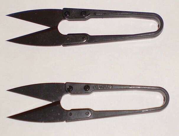 2 PCS. Sewing Thread Nippers Snippers Clippers Trimming Scissors First Aid