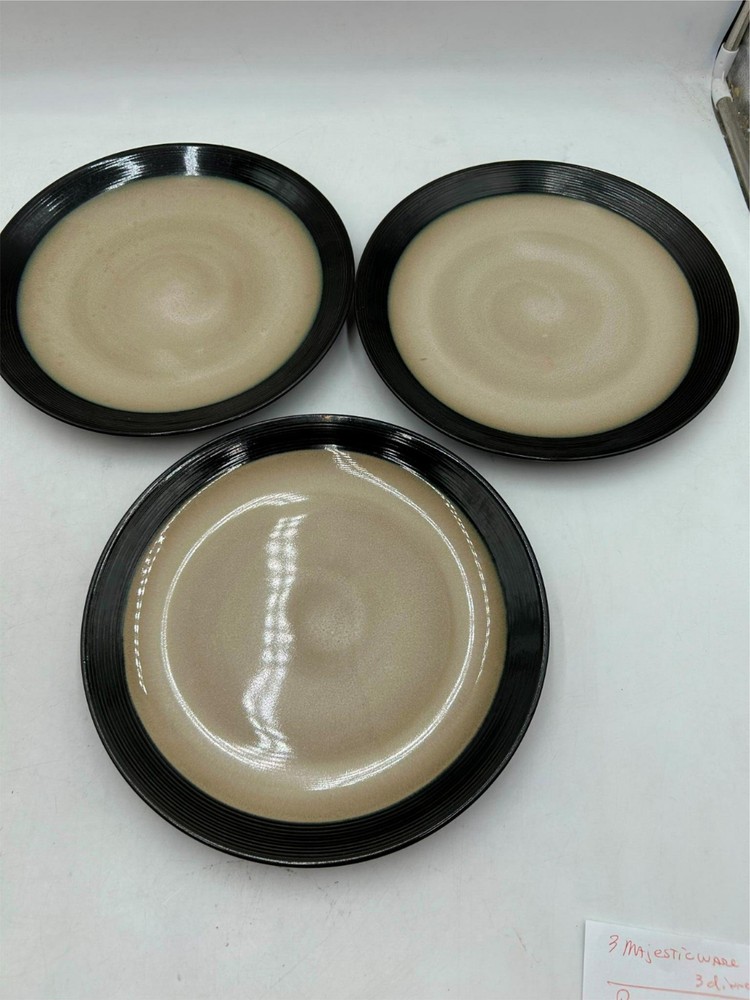 3)  SANGO   ALLURE BLACK     DINNER PLATES