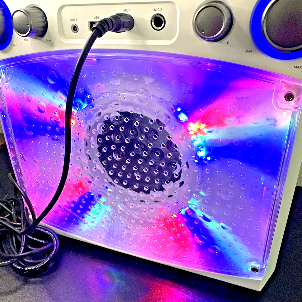 Singing Machine Karaoke with BlueTooth Voice Recording - ONLY ONE MIC/ Tested