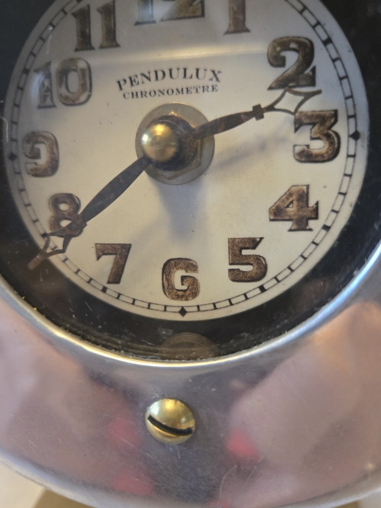 Pendulux Chronometer Table Clock With Stand Does work.