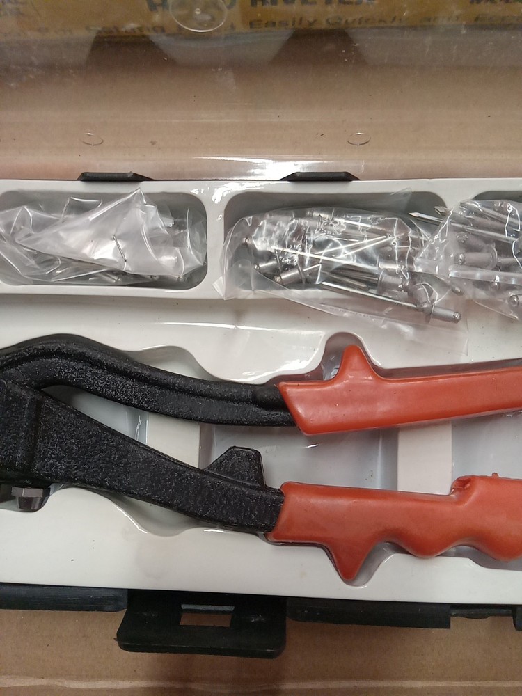 Heavy-Duty Central Forge Hand Riveter, Rivetgun